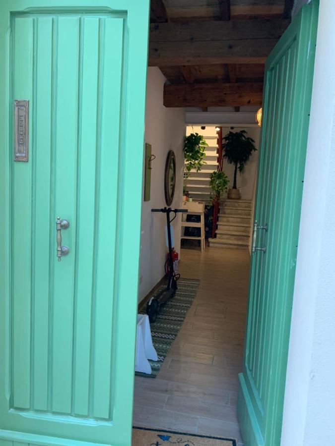 Green Rooms แฟร์รารา ภายนอก รูปภาพ